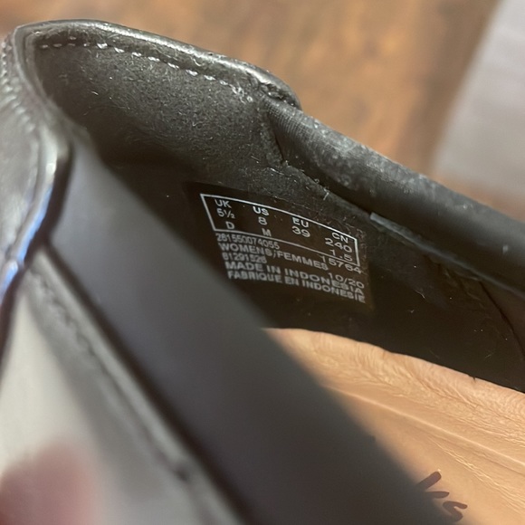 Clark’s flat, size 8,new - Picture 9 of 10